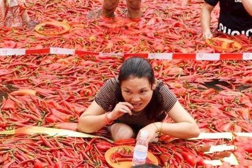 宁乡罗曼情侣吃瓜视频,甜蜜瞬间引发网友热议