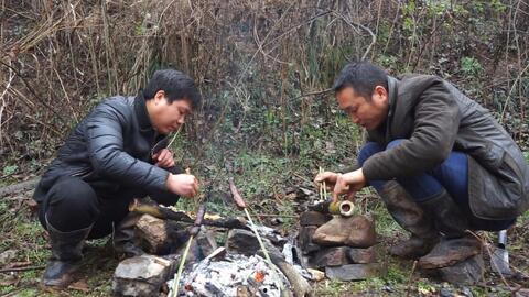 临沧野外吃瓜事件视频,一场意外的乡村夏日狂欢