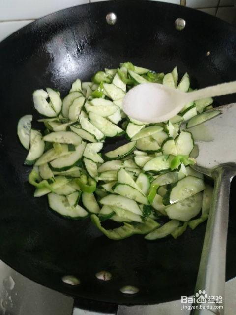 老瓜干怎么做菜吃视频,老瓜干家常菜做法大揭秘